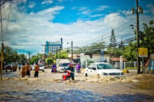 4 Tips for Staying Safe from Floods While Traveling